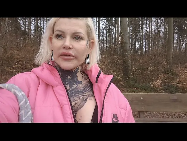 Waldspaziergang mit deiner Herrin (pov)