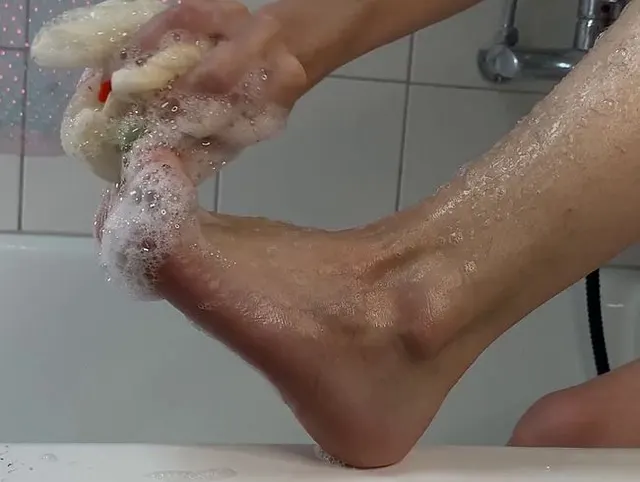 SWEET FEET - Schaumig und glatt