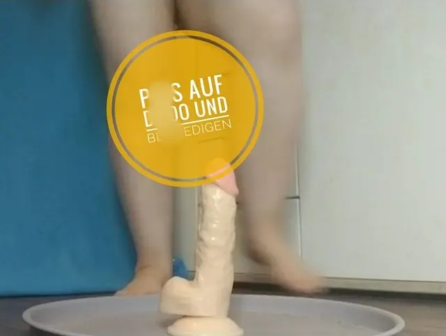 Piss auf Dildo