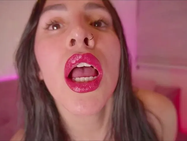 Verehrung roter Lippen: Unwiderstehliche Küsse, denen du nicht entkommen kannst.