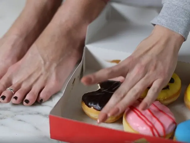 Donut Video***
