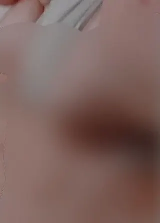 Pussy dehnen mit meiner großen Hand