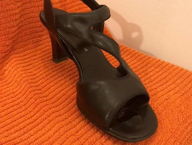 Hot Heel Pleasure - Shoe Fetish Sex