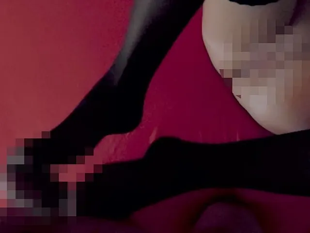 Feetjob squirt