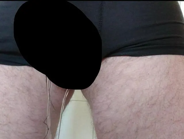 Nasse Unterhose ** Einpissen **