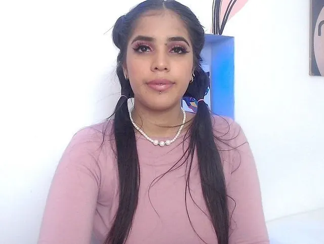 Latina Beautiful Sucking Lollipop