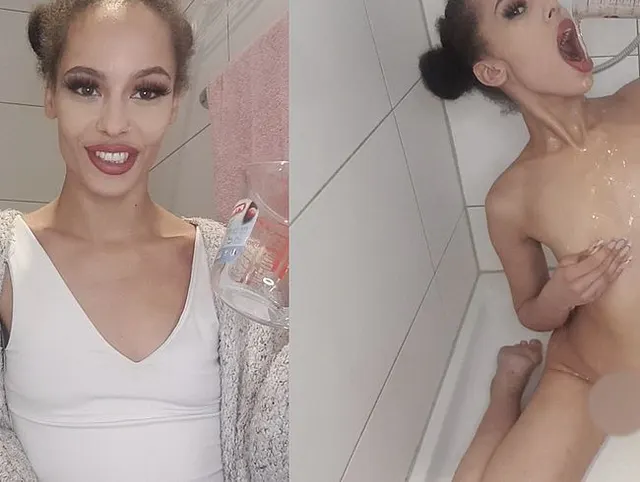 Goldene Dusche mit skinny black Teen!! Vorsicht NASS!!