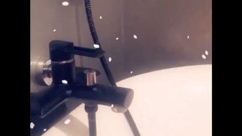 Badespass mit viel Schaum