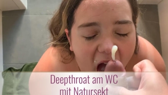 Deepthroat am WC mit Natursekt