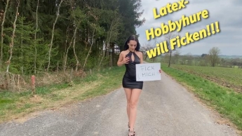 Die Latex-Hobbyhure will Ficken!!!