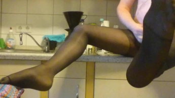 Endlich gibt es Kaffee ** Nylon Peterto Fun **