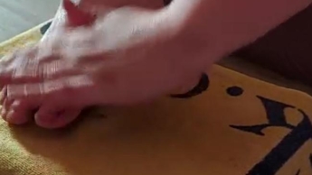 Fusserotik Nägel lackieren
