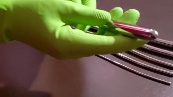 Handschuhe und Dilatoren