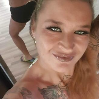 Hootersgirl
