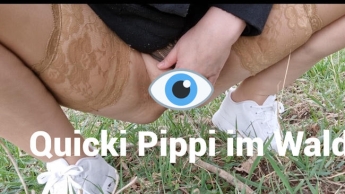 Kleiner Piss Quickie im Wald