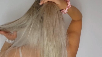 Meine blonde Silbermähne