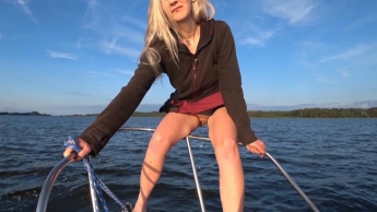 Pinkeln von der Reling