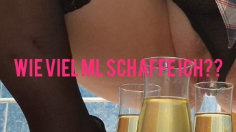 WTF Sektgläser mit Naturbrause gefüllt