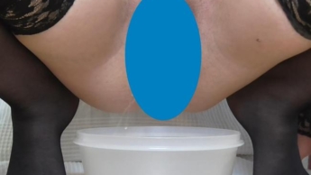 Piss in die Schüssel
