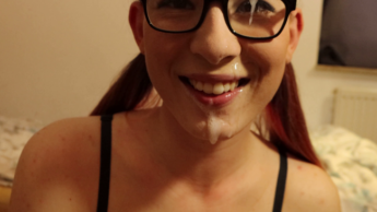Blowjob, mit Brille voll wichsen