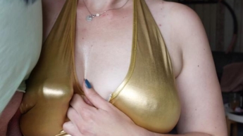 Mein Geiler Nachbar fickt meine Goldenen Boobs