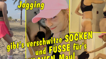 Nach’m Beach-Jogging gibt’s verschwitzte Socken und Füße für’s Sklaven Maul!