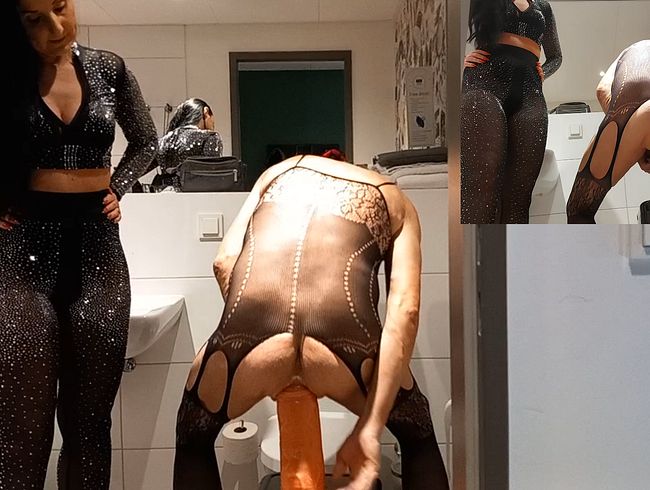 Fick dir deine Arschfotze mit dem Megaschwanz