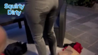 Ich war shoppen! Und wie es sich gehört, habe ich erstmal in die neue Jeans gepisst!