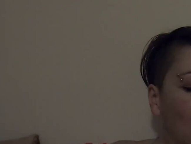 Zusammenstellung unserer Videos. Pisse aus Glas trinken.