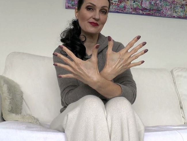 Lady Victoria – Sexy lackierte Fingernägel, schöne Hände