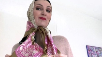 Schöne Satin Kopftücher Vorführung, Joi Lady Victoria