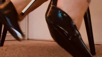 Wie findest du meine High Heels?