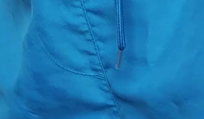Spontan in Badehose gepisst