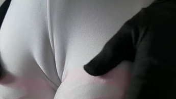 Cameltoe und schwarze Handschuhe – transparente Leggings und ein geiler Arsch erwarten Dich