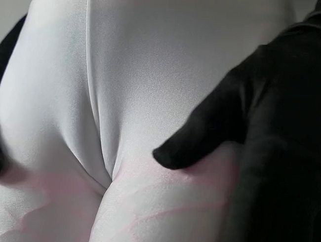 Cameltoe und schwarze Handschuhe – transparente Leggings und ein geiler Arsch erwarten Dich
