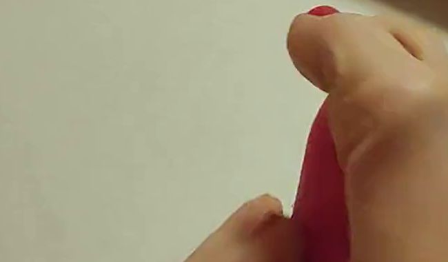 Mein Dildo wird von meinen Füßen gefickt – feet Fetisch