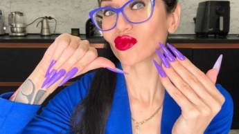 Neue längere Form und neue lila Farbe, Krallen, lange flexible Finger breit und Handjobs mit Spucke