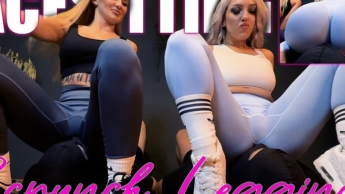 Scrunch-Leggings-Facesitting