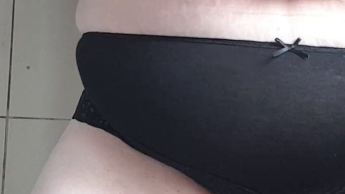 Uppps da ist wohl etwas in mein Höschen gelaufen