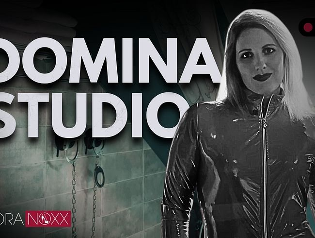 Begleite Nora Noxx ins Dominastudio