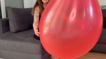Der riesige Ballon platzt mir unterm Arsch weg