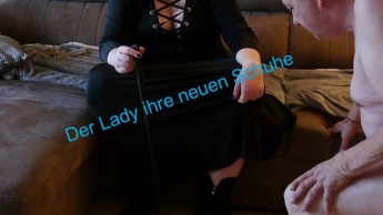 Die Lady und die neuen Schuhe