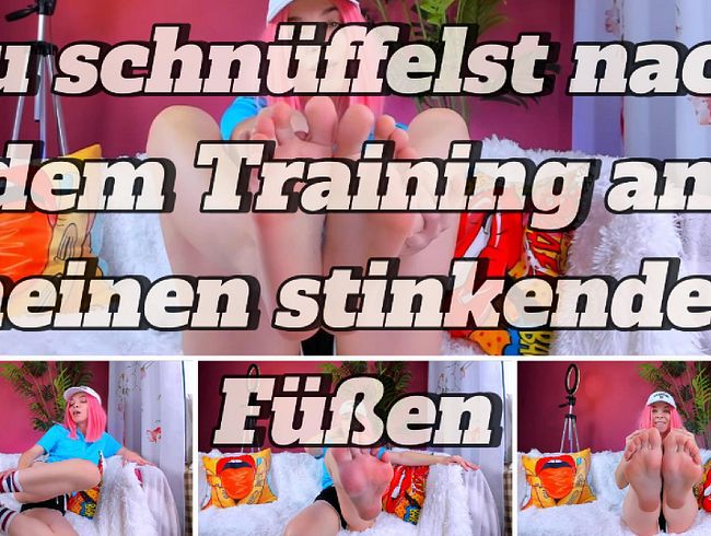 Du schnüffelst nach dem Training an meinen stinkenden Füßen
