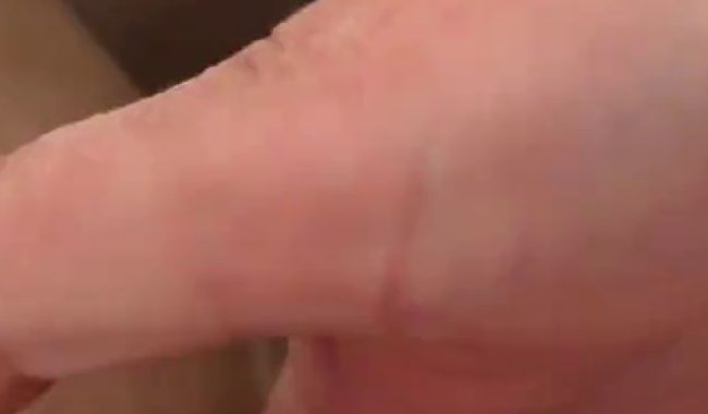 Mein Mann fingert meine nasse Pussy und bringt mich zum Orgasmus *-*