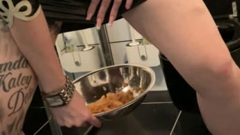 Miss Alessa Milano Feeding my Toilet Slave