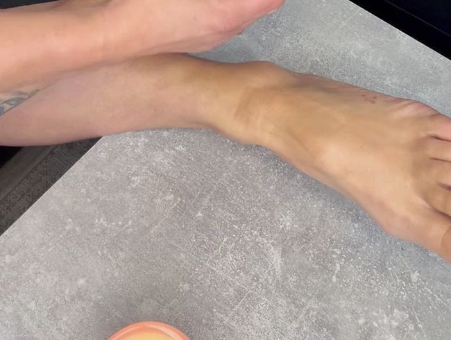 Sexy Füße müssen gepflegt werden
