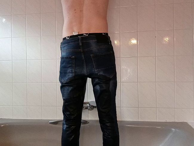 Wunschvideo – Ich piss mir in meine Jeans