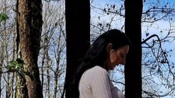 Abgespritzt und durchgefickt im Wald