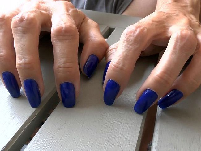 Aufregendes Klopfen der blauen Fingernägel, JOI, Lady Victoria