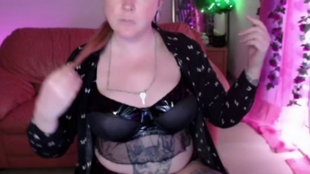 Du bist mein keuscher Cuckold-Ehemann. Jetzt bitte ihn, mich zu ficken